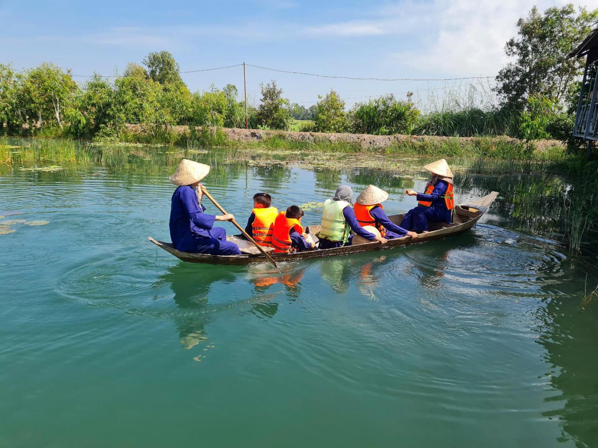 Viet Mekong Farmstay Tràm Chim エクステリア 写真